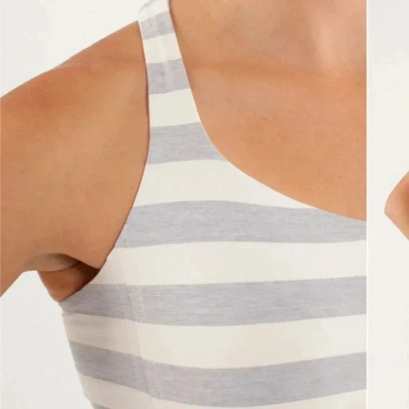 Lululemon free to be tank - Picture 3 of 12